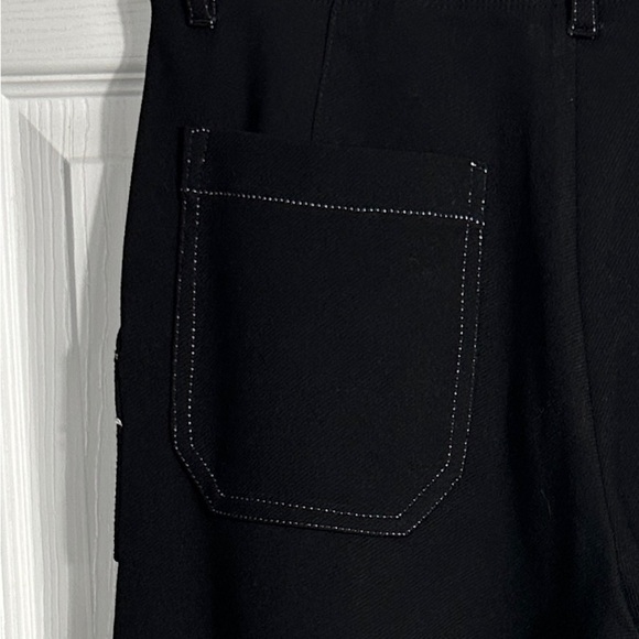 Max Studio wide leg, high rise crops, contrast stitching, zip front, no size tag - Picture 5 of 11